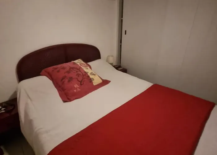 Appartamento T2 En Rdj Grande Terrasse Et Garage 3 Min De La *